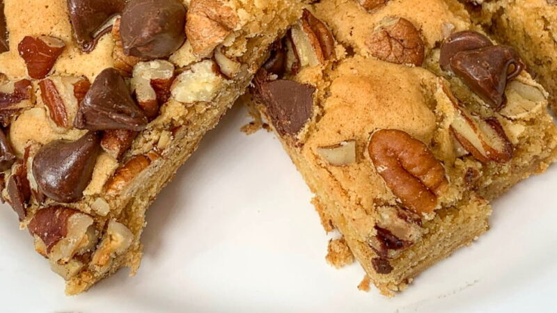 National Blonde Brownie Day - January 22