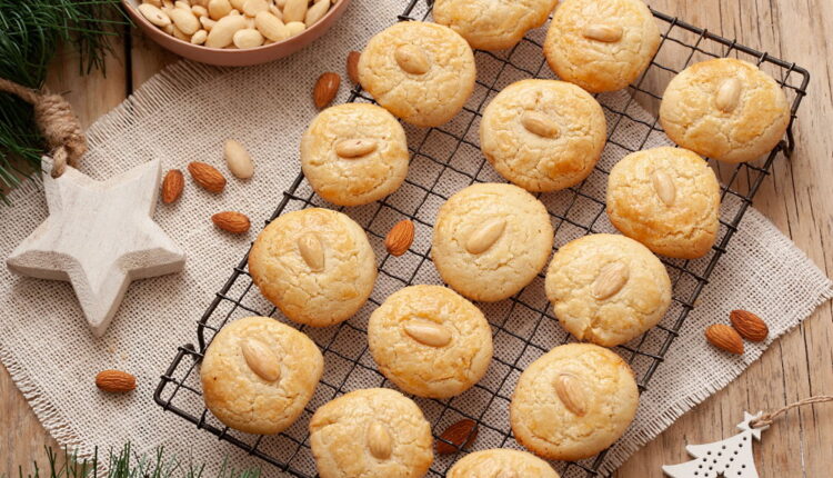 National Chinese Almond Cookie Day - April 9