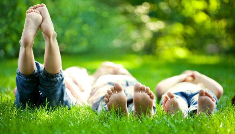 National Go Barefoot Day - June 1