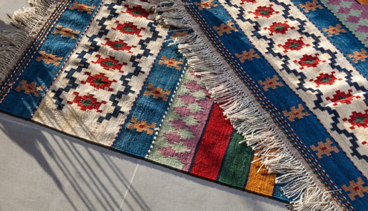 National Lumpy Rug Day - May 3