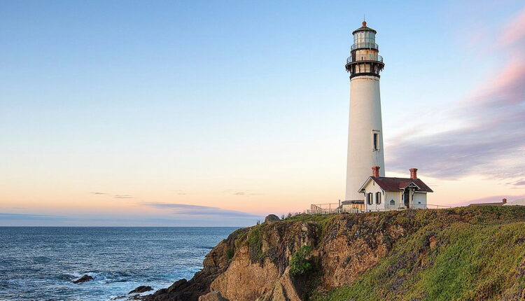 National Lighthouse Day - August 7