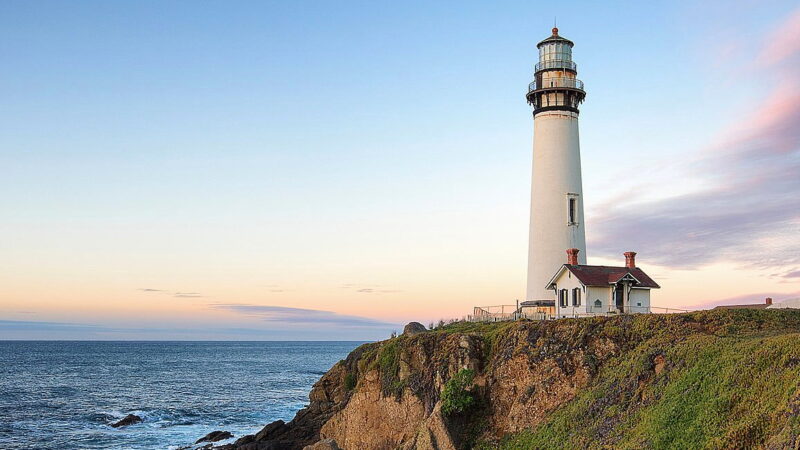 National Lighthouse Day - August 7