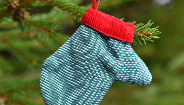 Mitten Tree Day - December 6