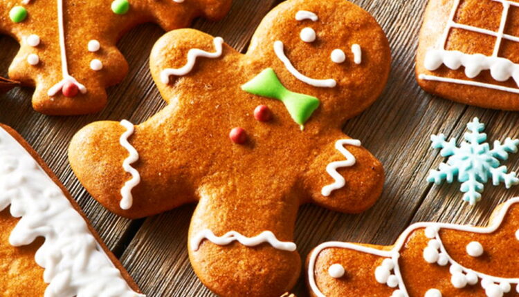 Gingerbread Decorating Day - December