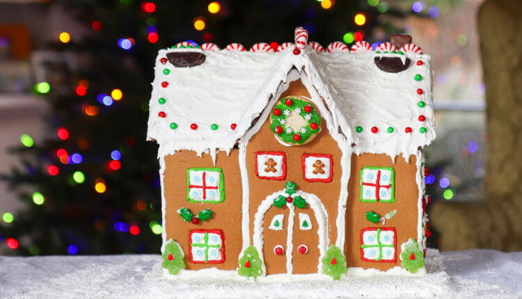 Gingerbread House Day - December 12