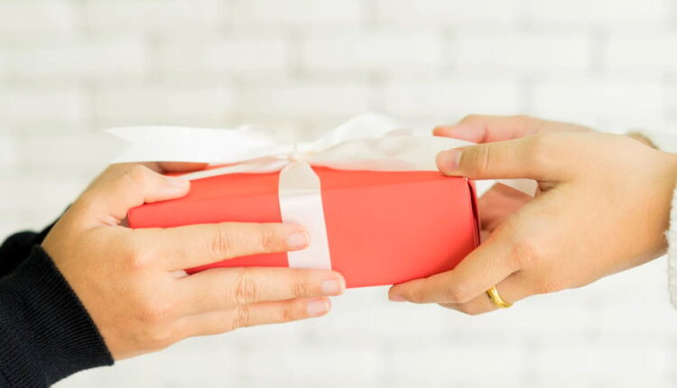 National Re-Gifting Day - December 15