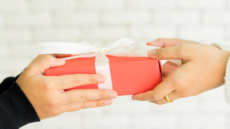 National Re-Gifting Day - December 15