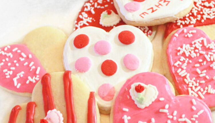 Decorating With Candy Day - February 1